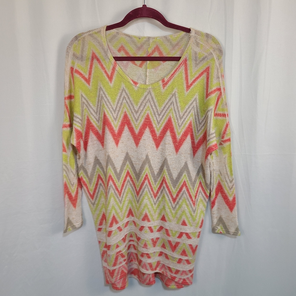 Medium Lightweight Tunic Sweater Chevron Y2K